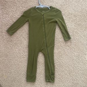 Kyte Baby Bamboo Zip romper 12-18mos